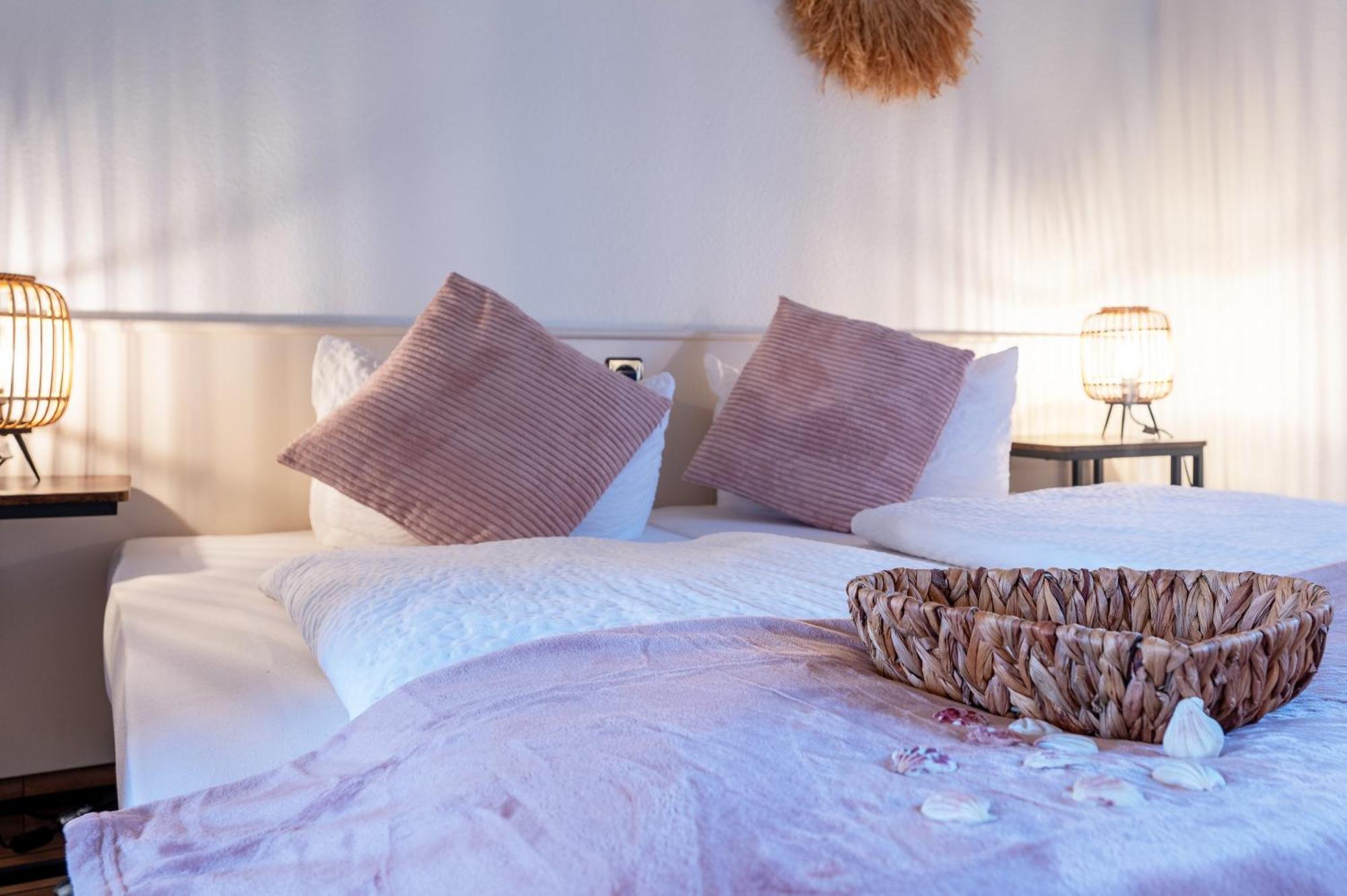 Hotel Waldkur Leer Eksteriør billede
