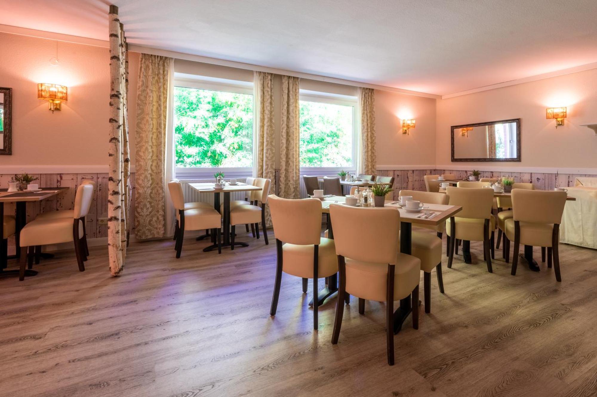 Hotel Waldkur Leer Eksteriør billede